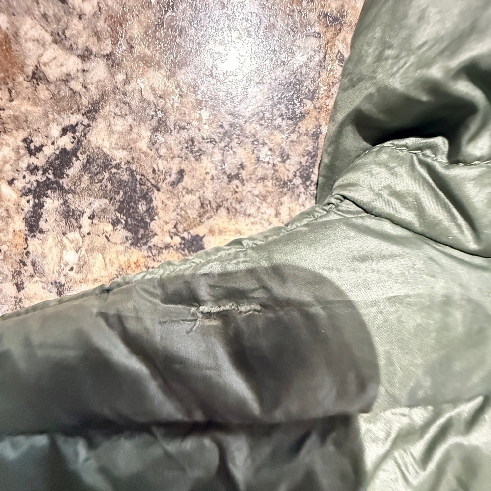 Aritzia TNA Botaine Packable Green Puffer Jacket - Picture 7 of 7